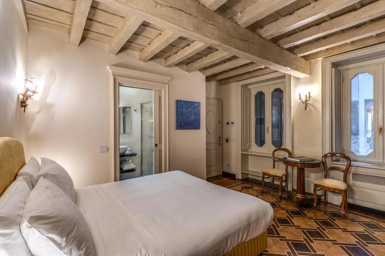Hotel Santa Marta Suites ميلان