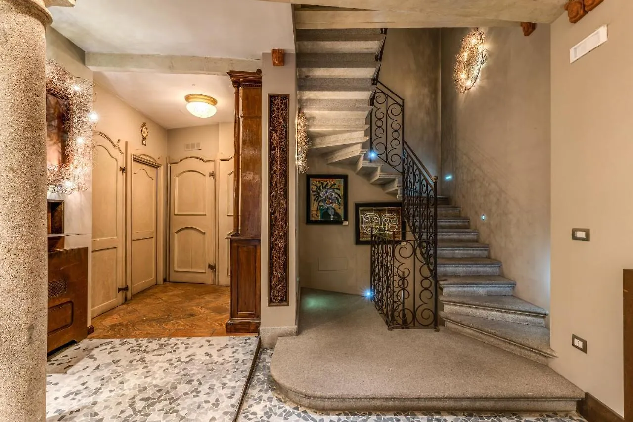 Hotel Santa Marta Suites Milan 4*,