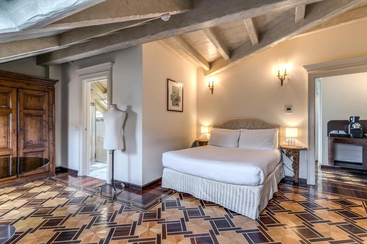 Hotel Santa Marta Suites ميلان