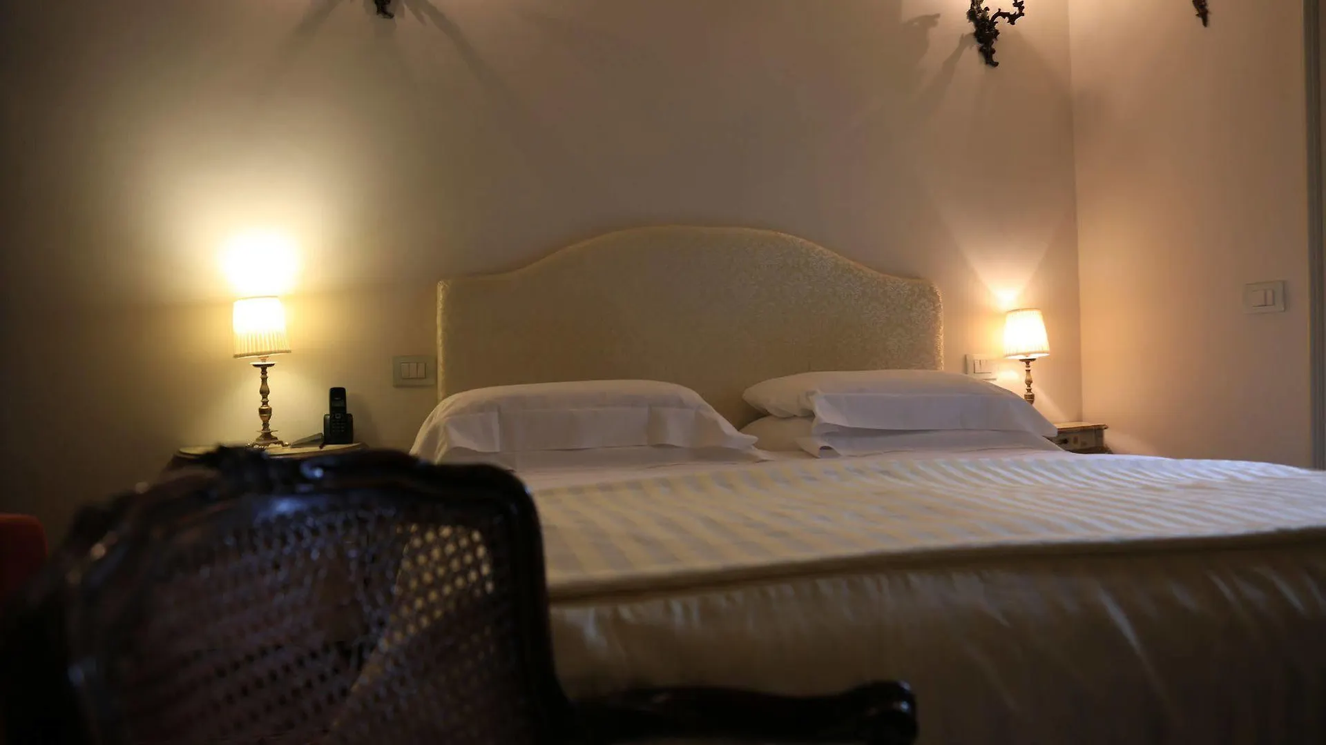 Hotel Santa Marta Suites Милан