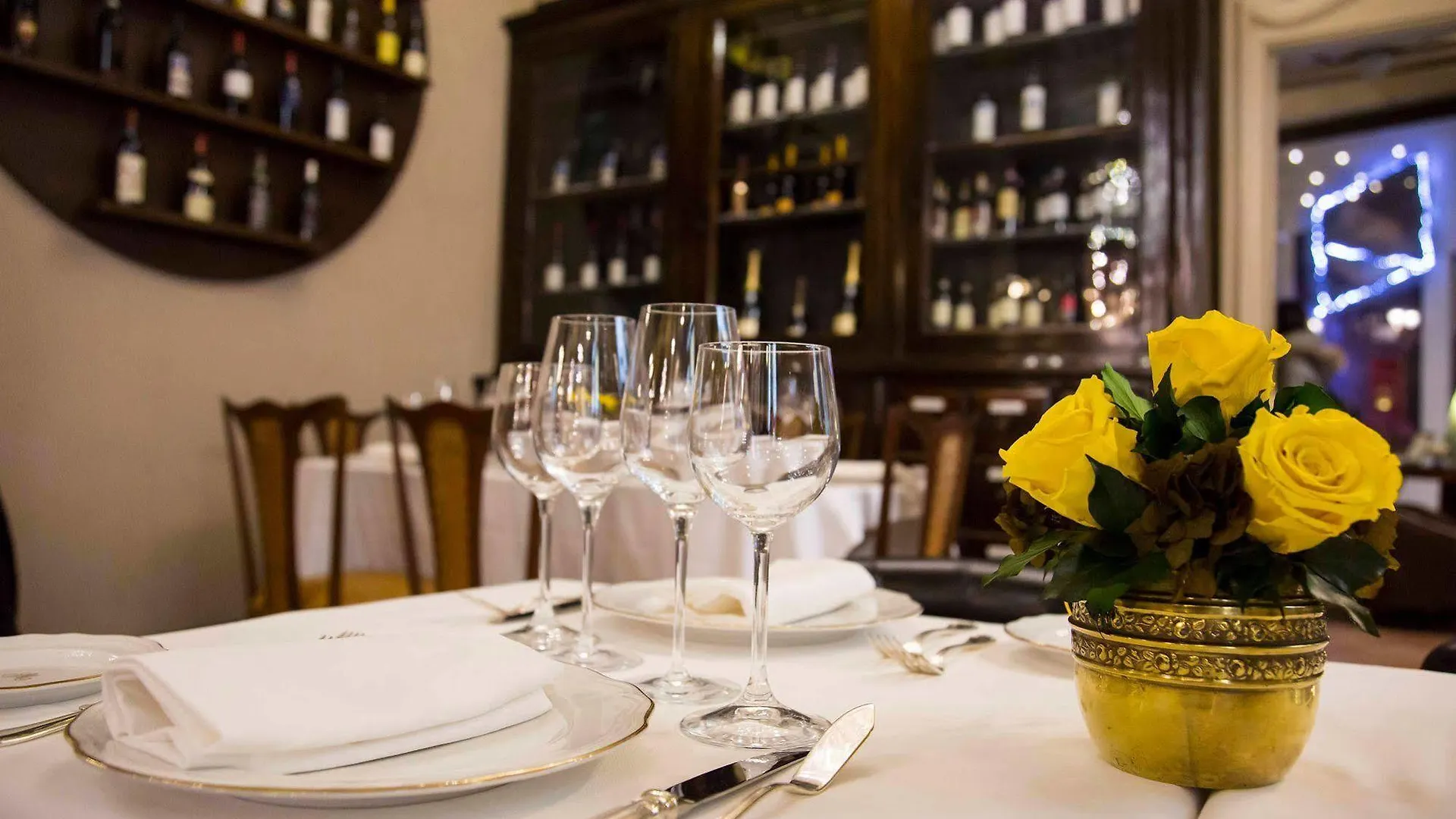 ****  Hotel Santa Marta Suites Милан Италия
