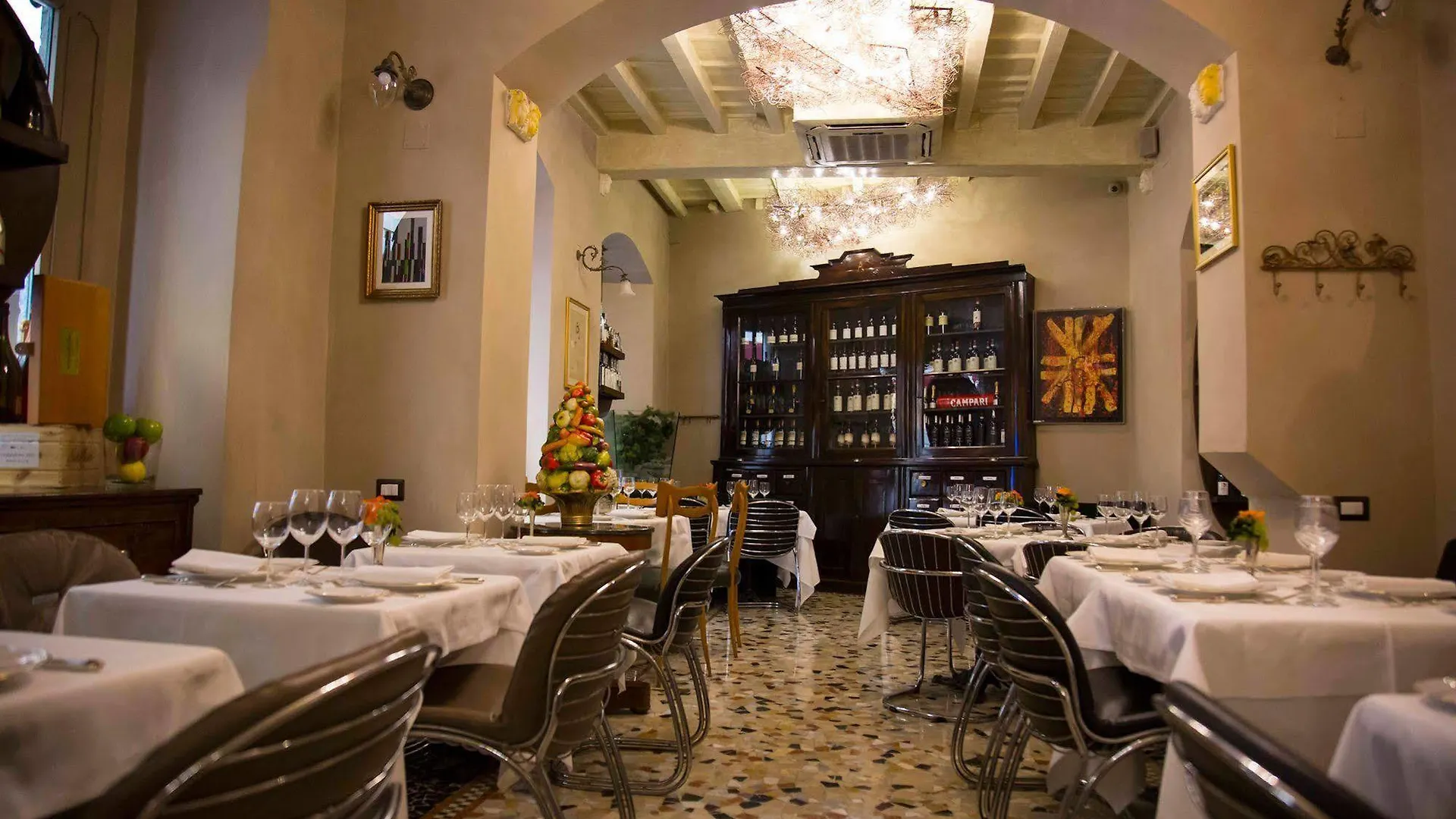 Hotel Santa Marta Suites ميلان